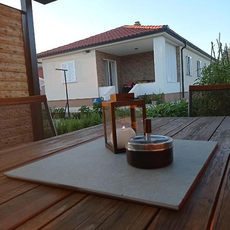 Holiday Home Lucia Lozovac Zewnętrze zdjęcie